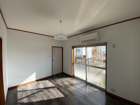 小山貸戸建の居間・リビング