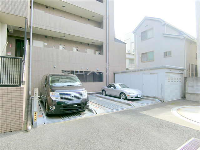 サァラ穂高の駐車場