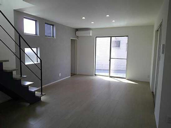 【居間・リビング】