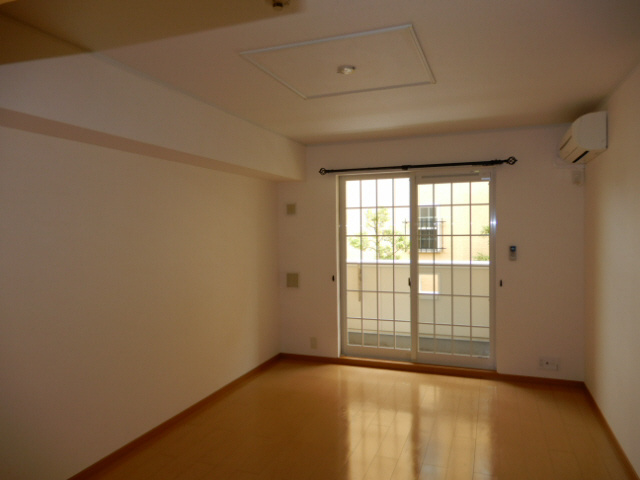 プロムナードＡの居間・リビング