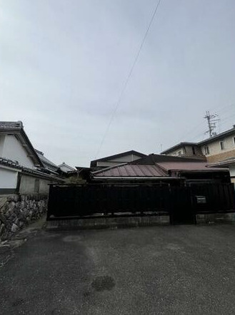 大津市本堅田１丁目の店舗