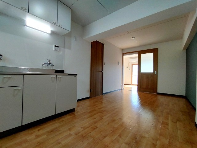 神戸市北区鈴蘭台西町１丁目の賃貸マンションの居間・リビング