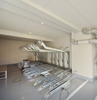 ブライズ祖師ヶ谷大蔵DUEの駐車場