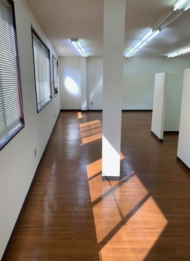 大津市蓮池町の事務所の内装