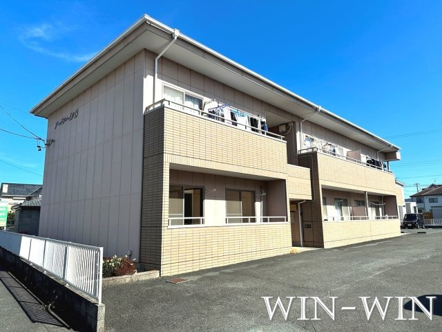 アーバンハイツ B棟の外観