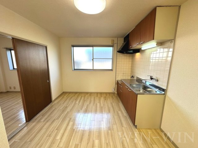 アーバンハイツ B棟の居間・リビング|イメージ（同建物内別部屋の写真です）