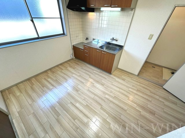 アーバンハイツ B棟のキッチン|イメージ（同建物内別部屋の写真です）