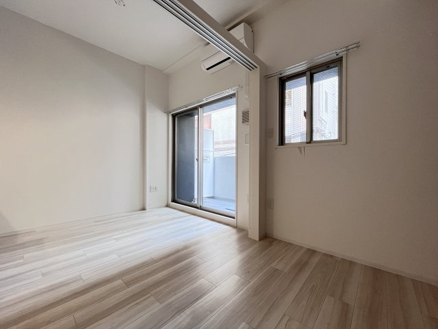【寝室】 | セレニテ難波ミラク壱番館