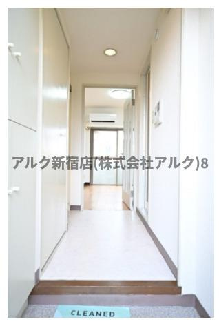 世田谷区羽根木１丁目の賃貸マンションの玄関