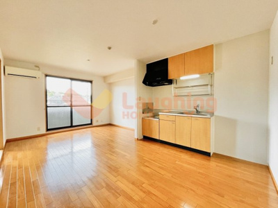 【居間・リビング】 | ペイサージュ上津 | おしゃれな居間です