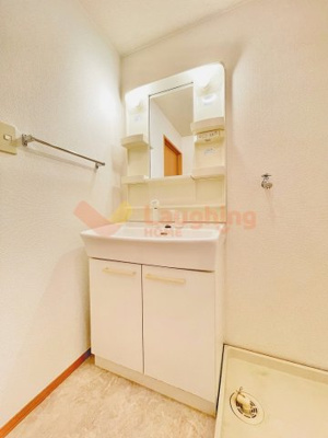 【洗面所】 | ペイサージュ上津 | スペースが確保できる洗面所です