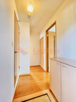 【玄関】 | ペイサージュ上津 | 明るい玄関です