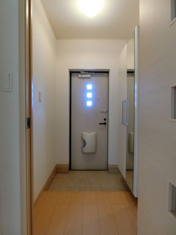 ル・サンの玄関