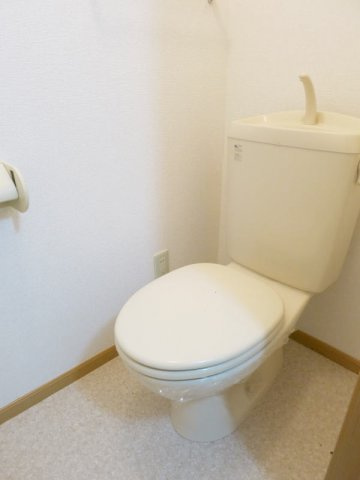 ラフィーネ上矢田のトイレ|ゆったりとした空間のトイレです