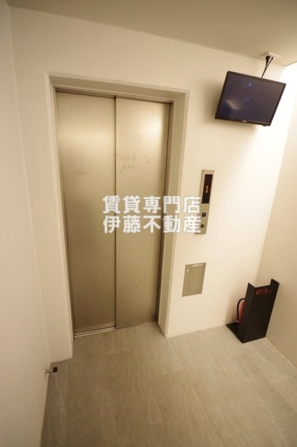 Cortesのロビー|エレベーター