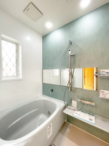福島市南向台一丁目　中古戸建の浴室