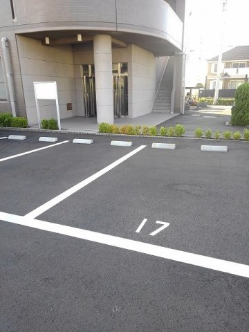 マルベル宇多津の駐車場|カースペースがあります