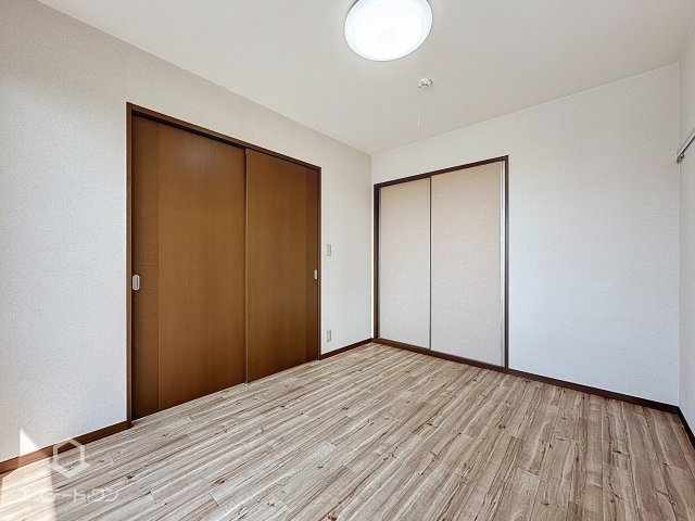 エミネンスA・Bの洋室|明るい室内☆