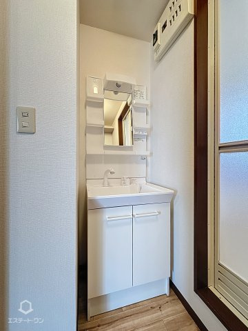 エミネンスA・Bの独立洗面台|独立洗面化粧台付き