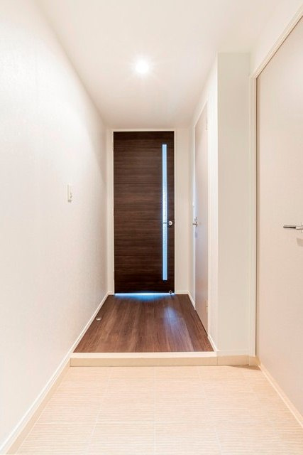 エンクレストGRAN博多駅前の玄関|明るい玄関です