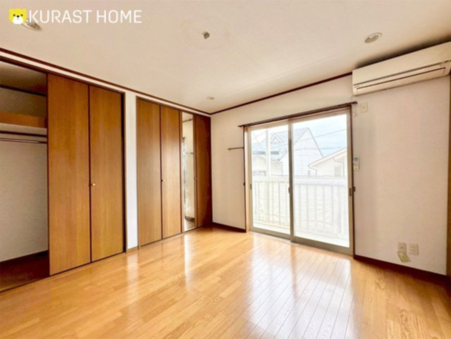 京都市西京区山田葉室町　中古戸建の洋室|1階8帖洋室