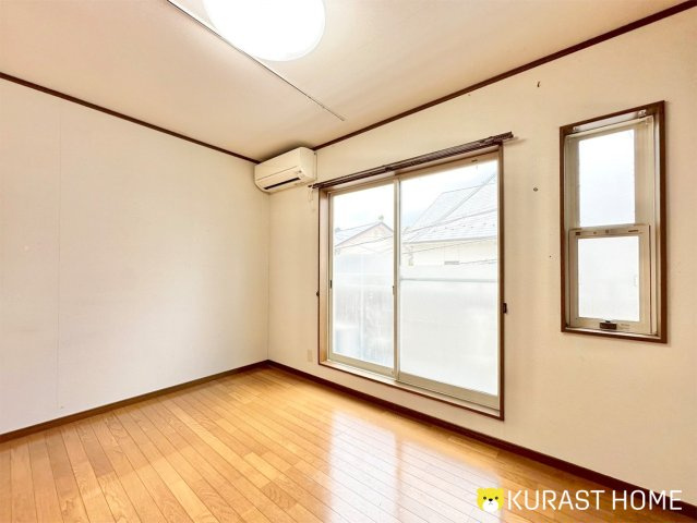 京都市西京区山田葉室町　中古戸建の洋室