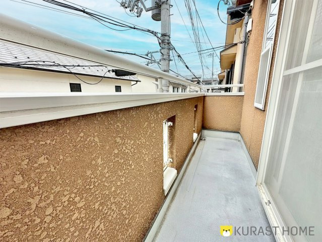 京都市西京区山田葉室町　中古戸建のバルコニー