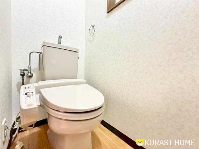 京都市西京区山田葉室町　中古戸建のトイレ