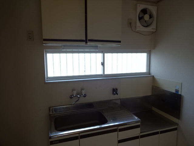 エステートピア宮ノ下Ⅱ番館のキッチン
