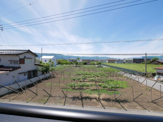 【展望】 | バルコニーから南を望む　富士山は頭だけ見えています。