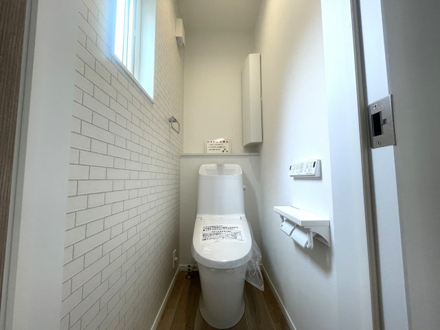 佐伯区薬師が丘二丁目　№35423のトイレ|1階ウォシュレット付きトイレ