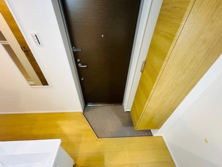 レピュア駒込レジデンスの玄関