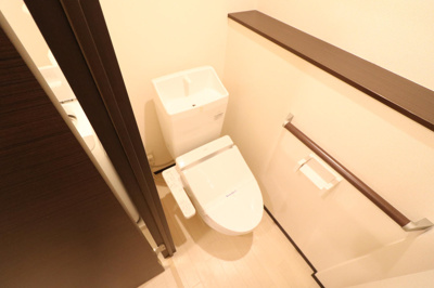 【トイレ】 | クレイノアローウェアハウス