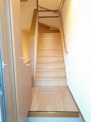 【玄関】 | マロンスクウェアＢ