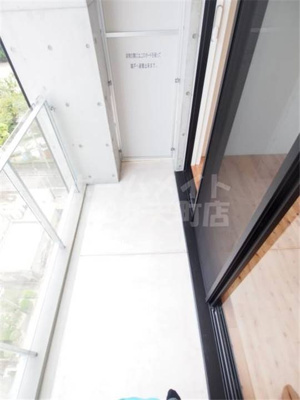 【バルコニー】 | JJCOURT市元 | バルコニーで洗濯物が干せます