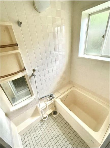 ヴィラ花水木の浴室