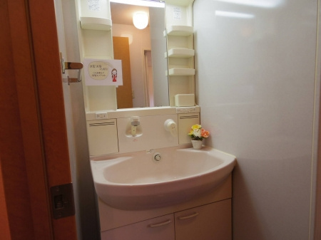 カーサ・フローラの独立洗面台