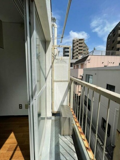 【バルコニー】