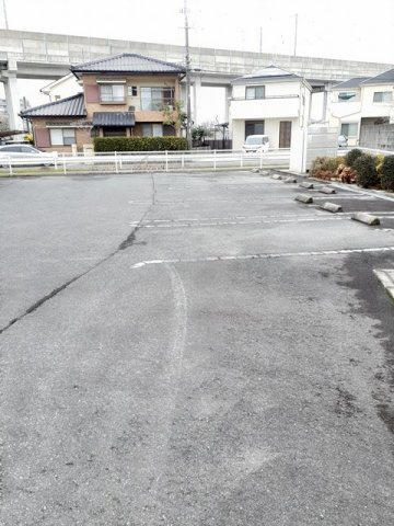 桜壱番館の駐車場|駐車スペースもあります★