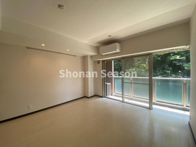 【居間・リビング】 | 防犯面でも安心！地上５階建て２階部分・住み心地も快適なお部屋です♪
ぜひご内見下さい。