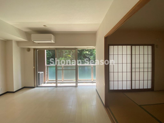 【和室】 | リビング繋がりの和室は一体利用も可能◎大空間が広がりますよ♪