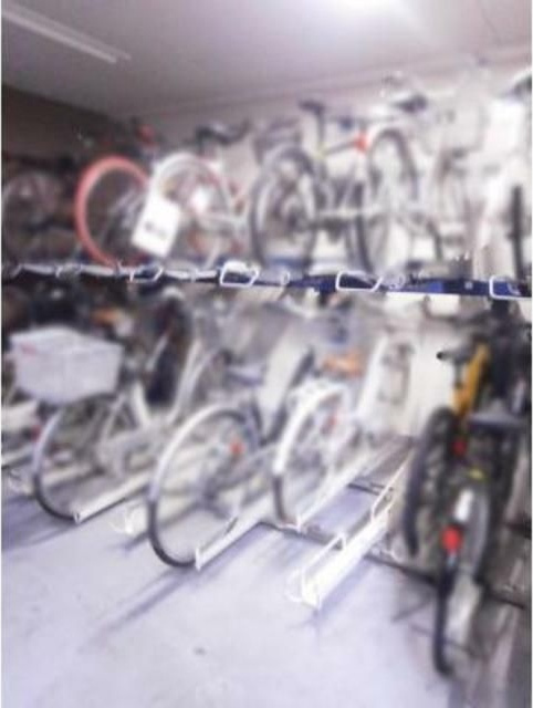 アルエット台東の駐車場