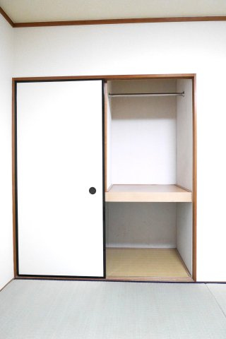 高良内町中古戸建の収納