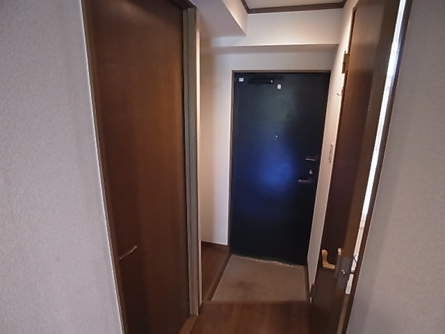 神戸市須磨区車字古川の賃貸マンションの玄関|シューズボックス付き