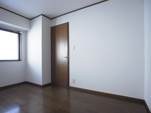 神戸市須磨区車字古川の賃貸マンション