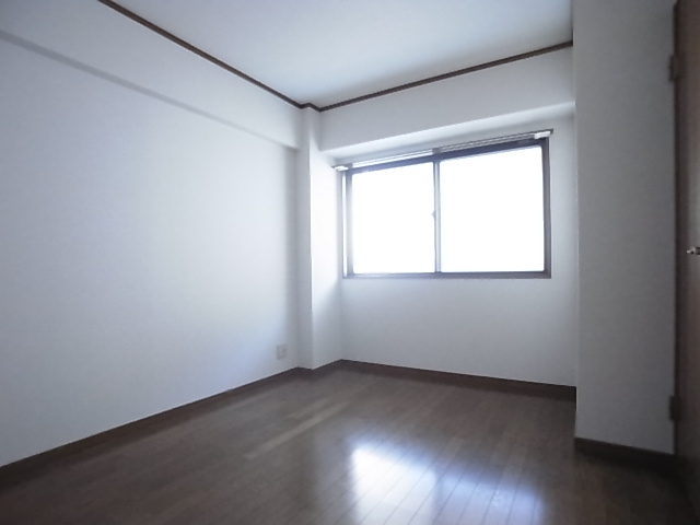 神戸市須磨区車字古川の賃貸マンション