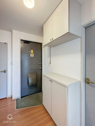 ラフォーレ本城の玄関|シューズボックス付きの玄関☆
