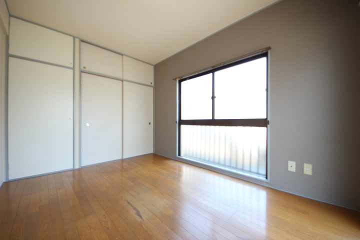 ソフィア西八王子の洋室