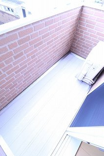 パインフォレストⅡグロウのバルコニー