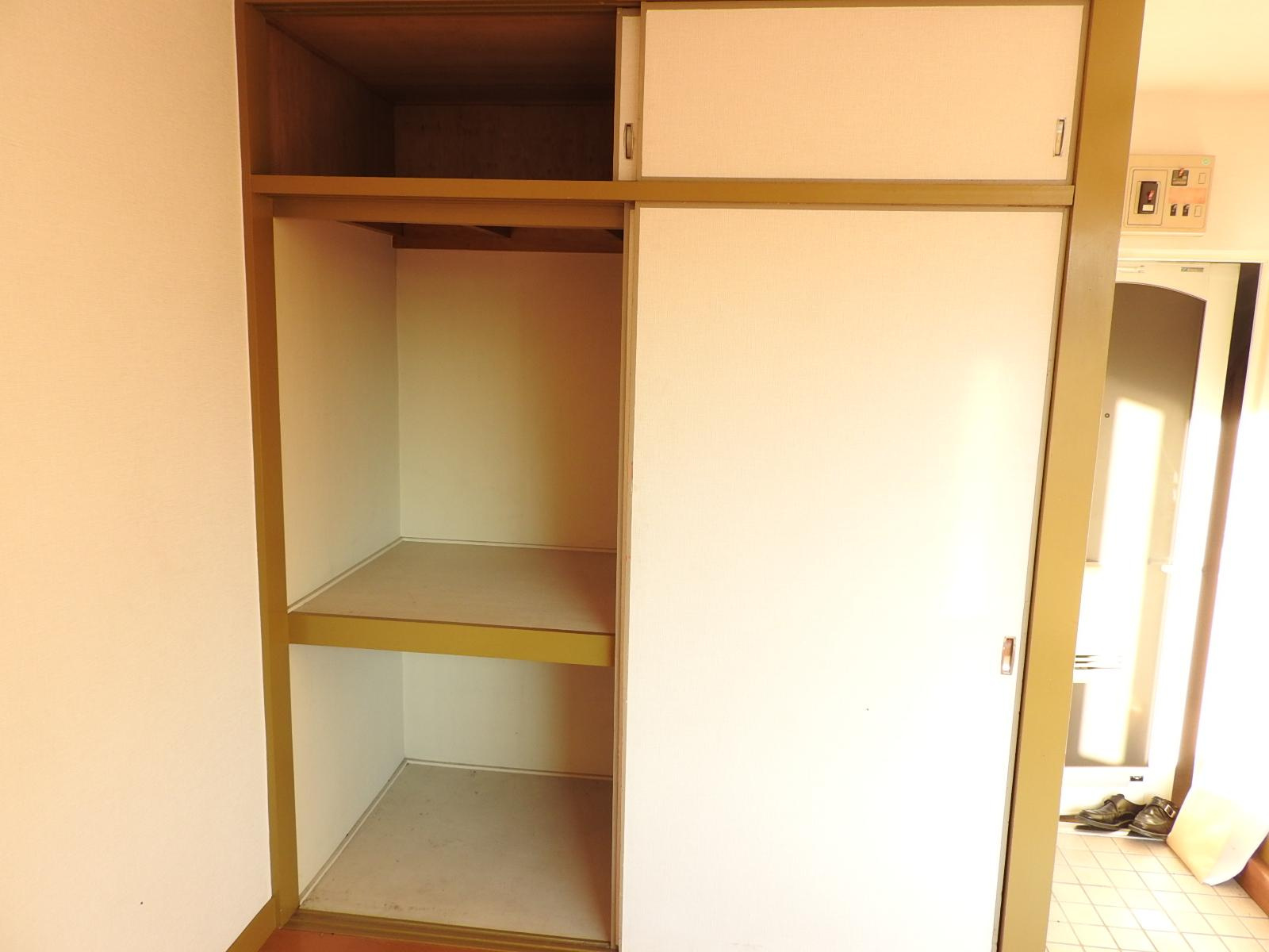 山口ビルの収納